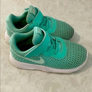 Nike Sneakers Toddler Size 8